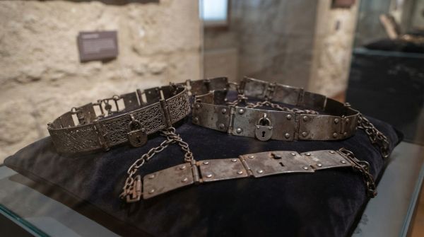 Les meilleures ceintures de chasteté pour vos fantasmes érotiques